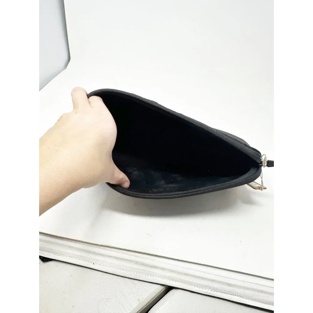Skims Neoprene Large Zipper Pouch Water Resistant‎ Makeup Bag Clutch Black